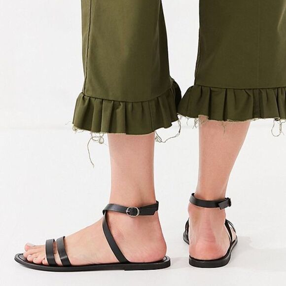 ✨HP✨Cleo Wrap Sandal✨ - Picture 3 of 4